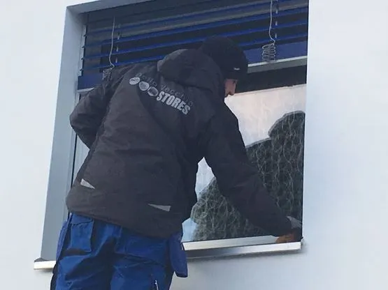 technicien Della Vecchia Stores SA